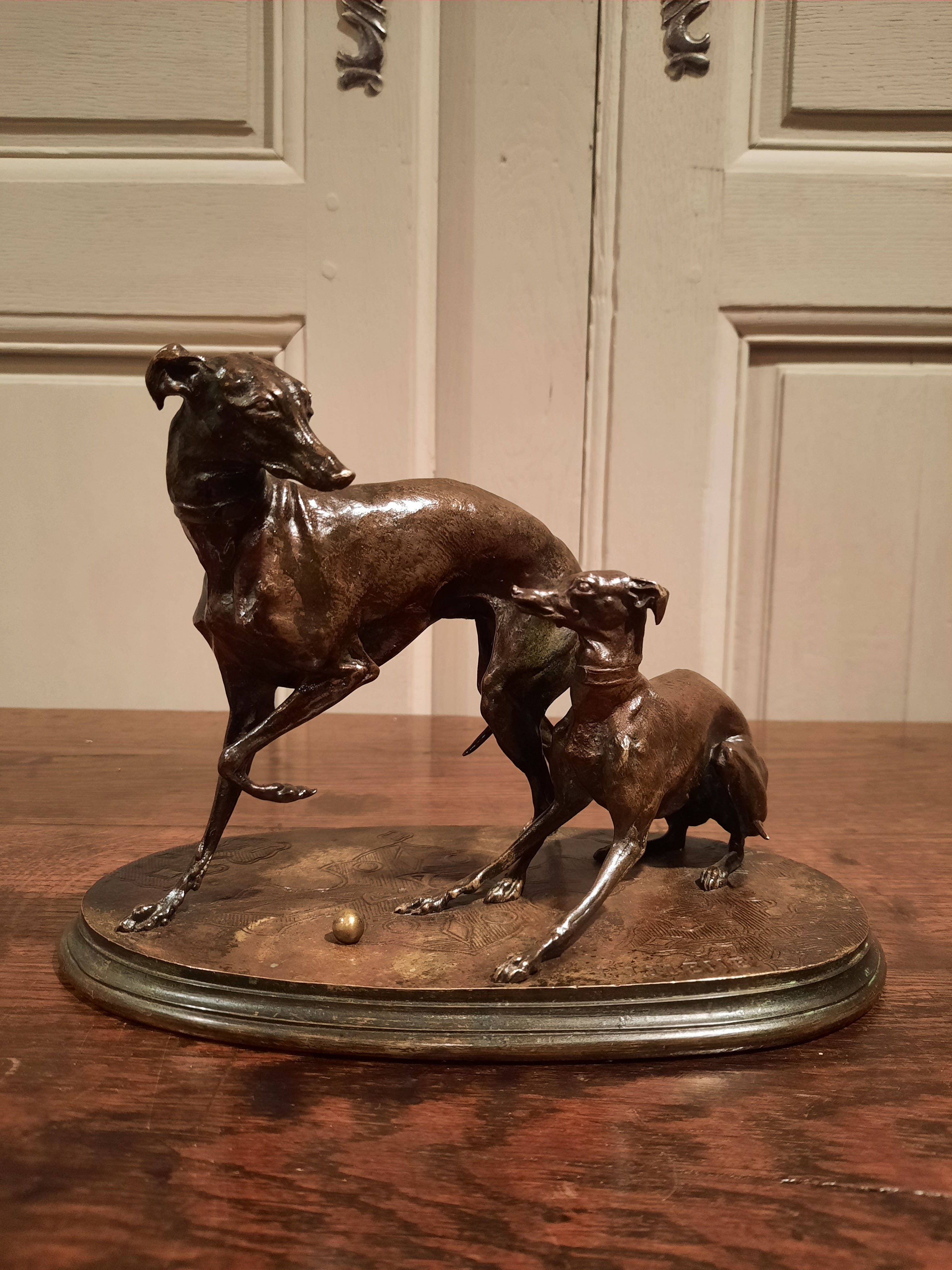 Bronze représentant deux lévriers signé P.J. Mène.